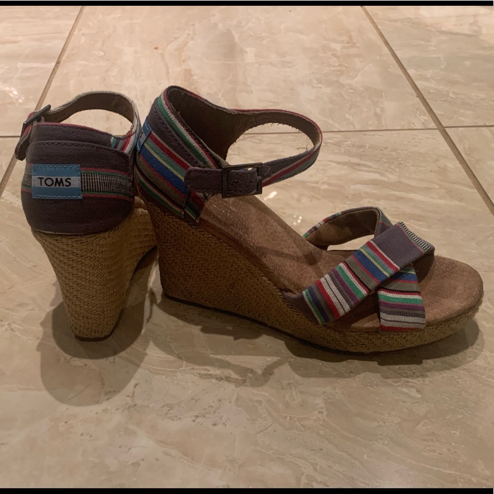 Toms Wedges